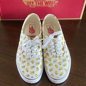 Vans Peanuts Woodstock. So cute!